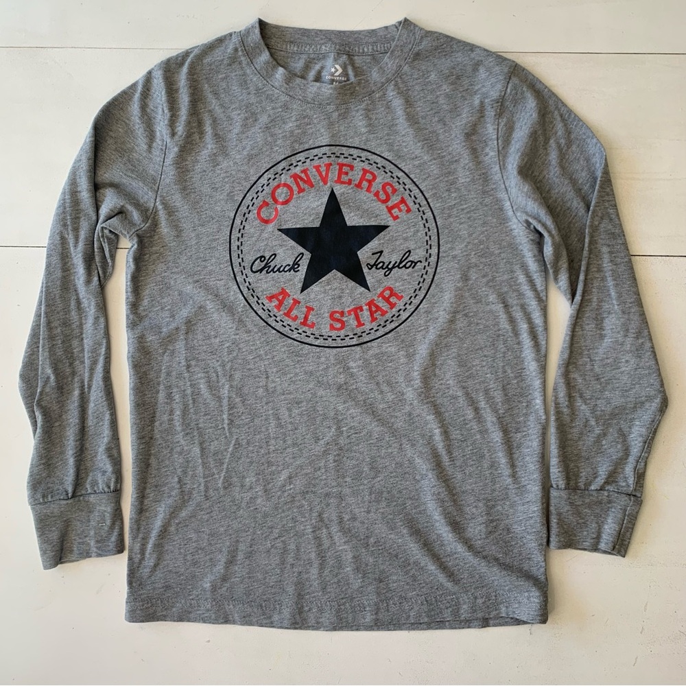 Converse youth size M shirt 
Item #A09